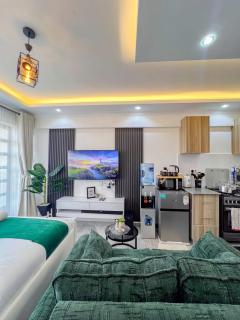 FLH Stylish Modern Studio 5 Mins to CBD - 0