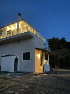 Jane's Beautiful Cottage, Eretria - 7