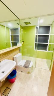 Sky suites Family House Homestay near klcc - 7