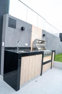 Brand new, premium location in Miraflores - 2