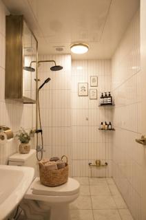 MAPO 1F, Modern Hinoki-Wood Hanok 2Rm , 3Bed - 9