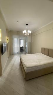 Modern Luxe Studio near Philharmonic AC, Wi-Fi - 0