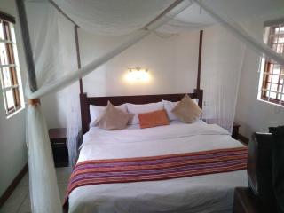 Mara Son Camp - 1