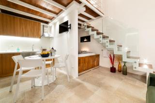 Old Court Luxury Suite Spa by Monholiday - 4