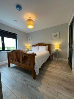 Luxury King Suite and Family room Binghamstown - 5
