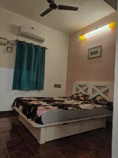 Vaisnika's Villa and HOMESTAY - 1
