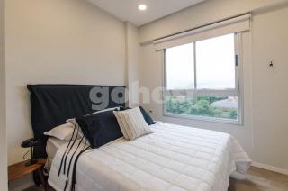 Comfortable minimalist Villa Morra apartment - 8