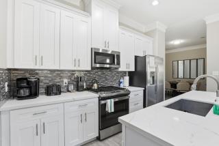 Southwest Houston 2BR Townhome Near NRG Stadium - 1