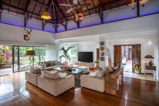Your Private Resort-Style Villa - 0
