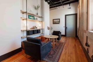 Upscale loft studio on Main St. - 0