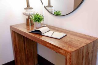Upscale loft studio on Main St. - 2