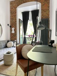 Apartamenty Rewolucji - 8