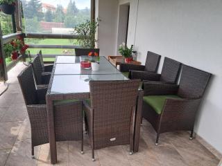 Green Valley Guesthouse - 9