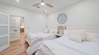 The Beach House - 9