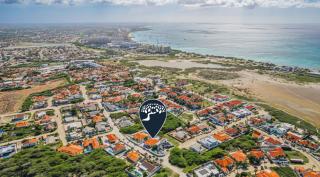 Pet-Friendly 5BR Aruba Villa with pool Sleeps 10 - 5