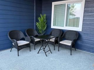 Guest Suite in Langford - 4