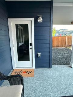 Guest Suite in Langford - 1