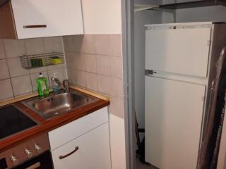 nice flat, 5 min to train, 15 min to city center - 3