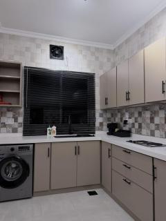 A-Luxury Apartment by Hope of Hospitality - 3