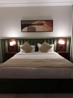 A-Luxury Apartment by Hope of Hospitality - 1