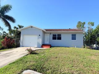 14 Mi to Beaches - Sleeps 4 - Near St Pete & Sarasota - Palmetto Vacation Home - 7