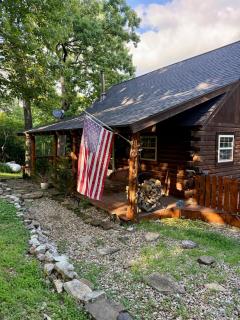 Jackson's Cabin - 7