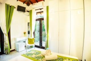 Regal Retreat - 5