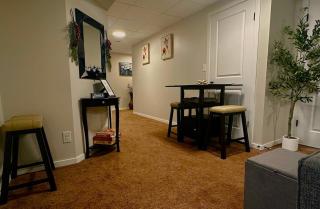 Private Modern Basement Suite Free Street Prkng - 1