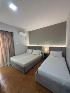 KURTI Hotel - Golem - 6