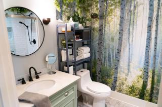 Designer Penthouse with Rooftop Deck Near Downtown and Lookout Mtn - 4