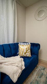 Royal Blue Luxury Apartment Rosebank - 2