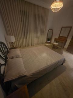 Villa with 2 pools, 2 lounges, and 6 suites on the beach - 4