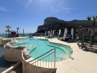 Luxury Apartment in Ocean Spa Plaza - 0