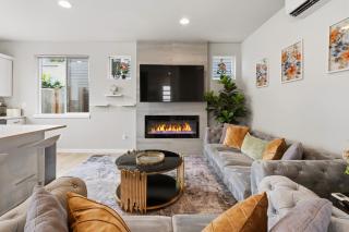 Modern Home w Patio w Garage Gym n Family Friendly - 2