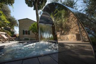 Rustic villa with garden and whirlpool - 2