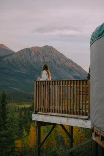 CabinsOver Crag Lake Glamping Bear - 8