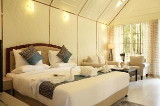 Coco Brookes Luxury Farm Stays - 3