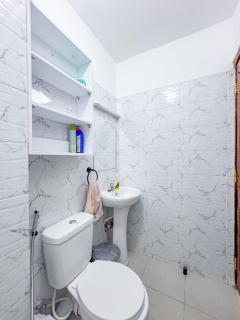 Bright and sunlit studio near CBD with a gym - 5