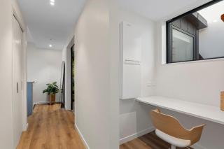 Stylish CBD Apartment Walk to One NZ Stadium - 2