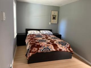 Lantzbnb 2bedr & 2washr unit - 7