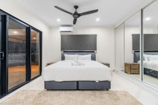 ZenLux Mermaid Sunsets - Beachfront Fishing Retreat - 6