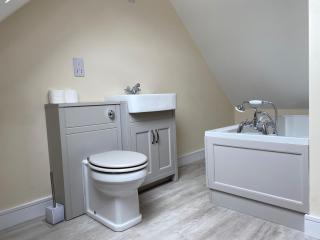 Nether Newton - Sleeps 12, Hottub, Sauna, Private Garden - 1