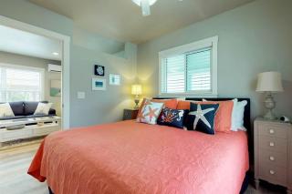 South Bay Inn 1 - 6