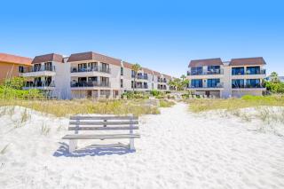 A Gulf Front Getaway - 0