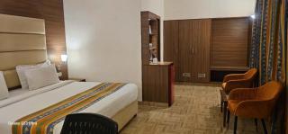 HOTEL GRAND CONTINENTAL, civil lines, Prayagraj - 4