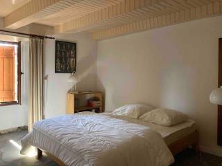 Authentic Country House with Charm in the Heart of the Auvergne Volcanoes - 6
