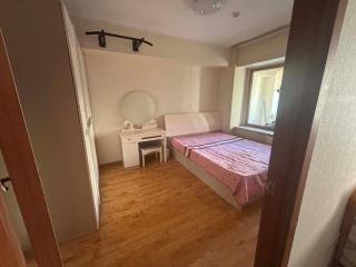 Quiet 2BR Apartment Near City Center - 2