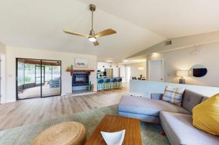 Coastal Breezes - 4