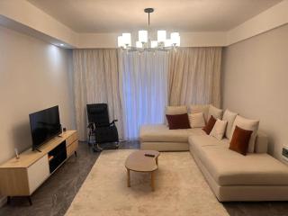 Heated POOL 2 Bedroom Fully Equipped GYM Balcony view of Nairobi National Park - 2