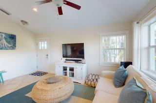 7001 B Holmes Blvd - 6